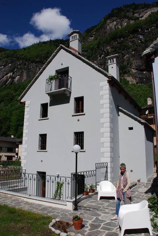 Il Borgo Antico Apartment Cadarese ภายนอก รูปภาพ