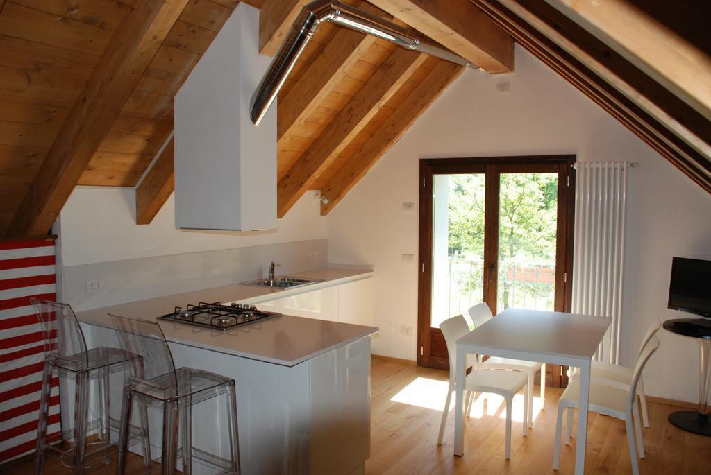 Il Borgo Antico Apartment Cadarese ภายนอก รูปภาพ